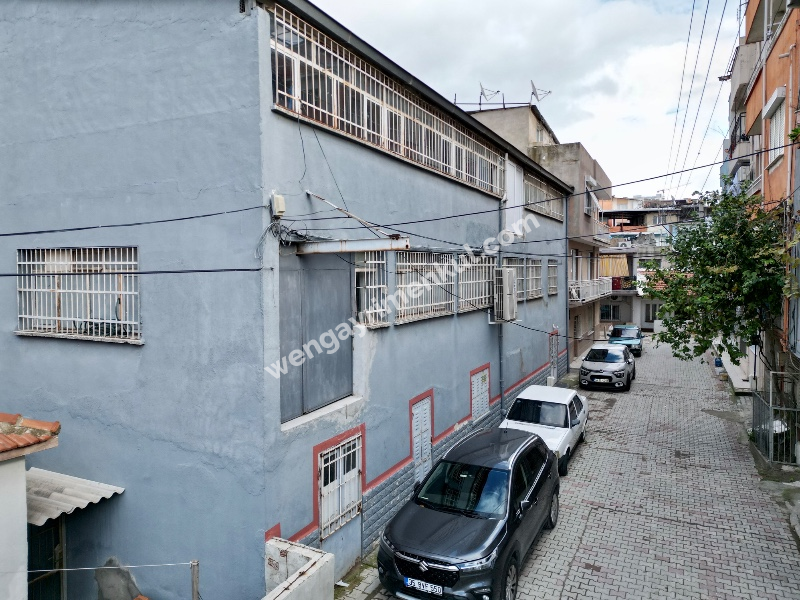 Bornova'da Satılık Fabrika 