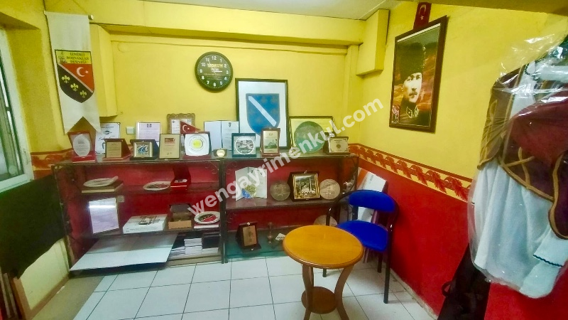 Bornova'da Satılık Fabrika 