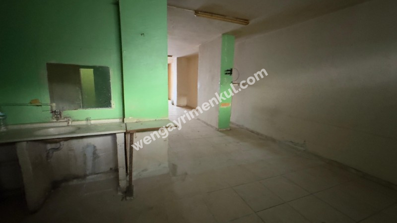 FATİH MAHALLESİ ÜNVERDİ CADDESİ KİRALIK CADDE ÜZERİ DÜKKAN 125M2