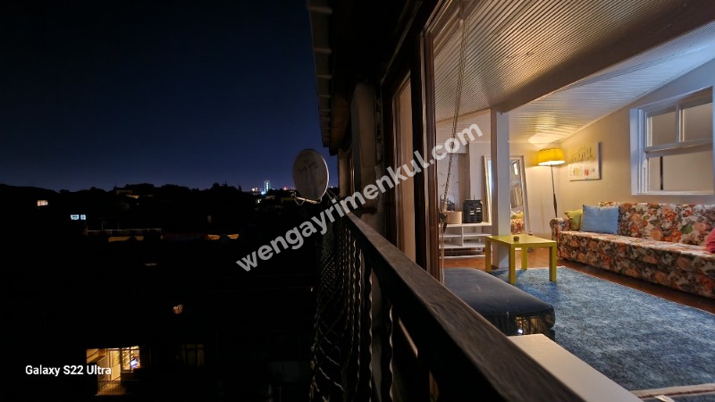 Yeldeğirmeni Tarihi Binada Full Deniz Manzaralı Kiralık Daire