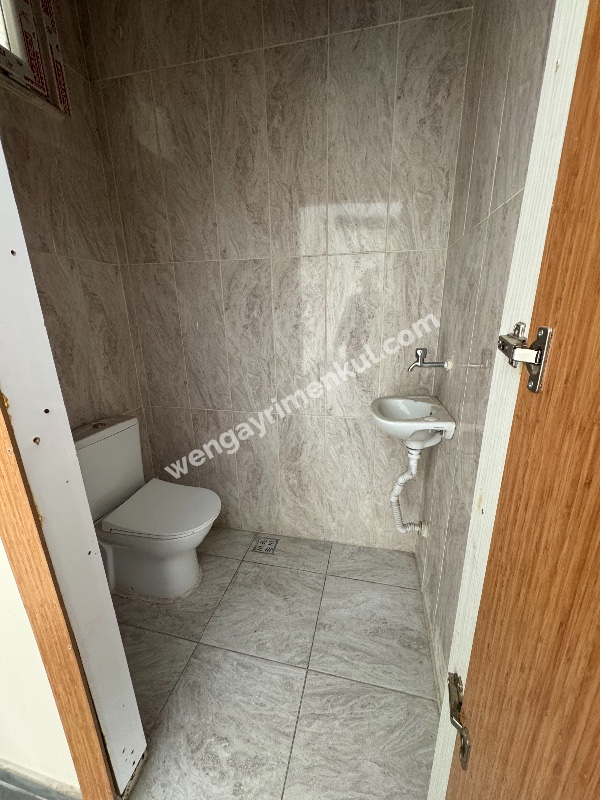 Pendik dükkan Kaynarca depo