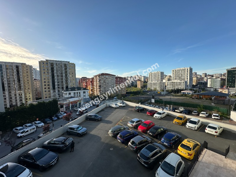 SARİSSA'da_Tek Yetkili_MEBRUR'dan_BOŞ_Oturuma Hazır_1+1_71 m²