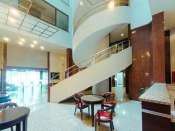 İstanbul Kozyatağı E5 Cepheli Prestijli Ofis Katı Kiralık