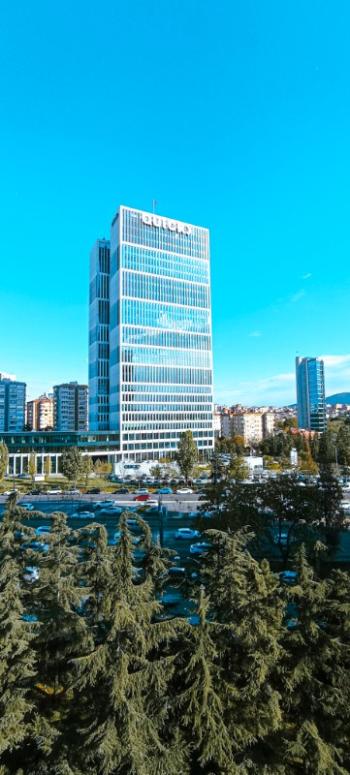 İstanbul Kozyatağı E5 Cepheli Prestijli Ofis Katı Kiralık