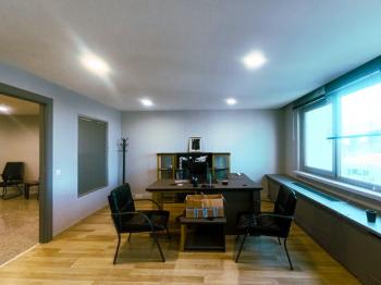 İstanbul Kozyatağı E5 Cepheli Prestijli Ofis Katı Kiralık