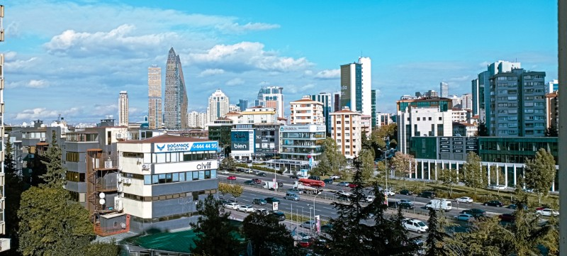 İstanbul Kozyatağı E5 Cepheli Prestijli Ofis Katı Kiralık