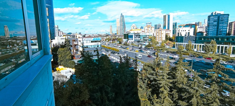 İstanbul Kozyatağı E5 Cepheli Prestijli Ofis Katı Kiralık