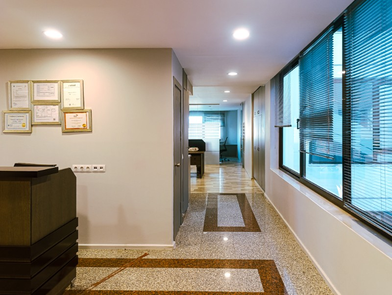 İstanbul Kozyatağı E5 Cepheli Prestijli Ofis Katı Kiralık