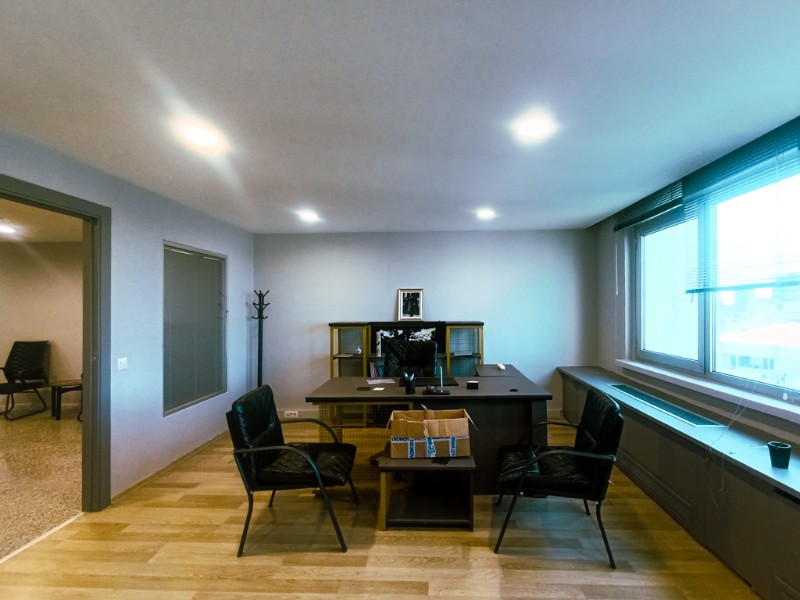 İstanbul Kozyatağı E5 Cepheli Prestijli Ofis Katı Kiralık