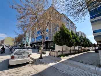 Güvenay - Çorum Çiftlik Caddesi Üzeri 3+1 Satılık Daire 