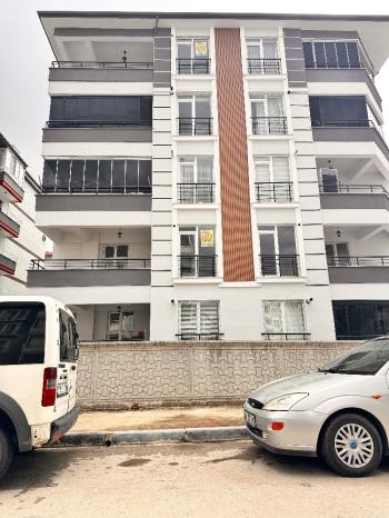 GÜVENAY - ÇORUM HZ.İBRAHİM CAMİİ YANINDA SATILIK SIFIR 3+1 DAİRE