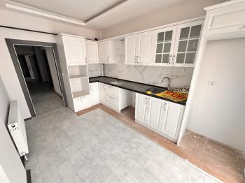 GÜVENAY - ÇORUM HZ.İBRAHİM CAMİİ YANINDA SATILIK SIFIR 3+1 DAİRE