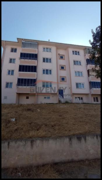 Güvenay - Çorum Ak Kent Toki İçi Yapılı 3+1 Ara Kat Satılık Daire 