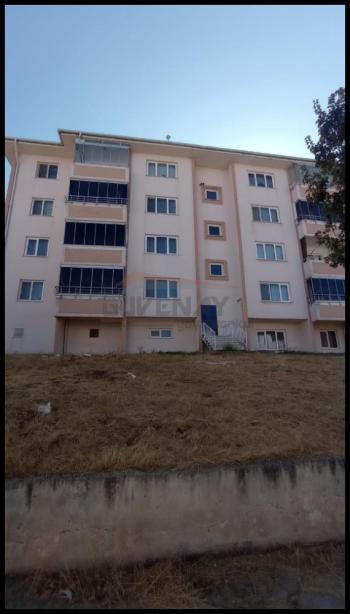 Güvenay - Çorum Ak Kent Toki İçi Yapılı 3+1 Ara Kat Satılık Daire 