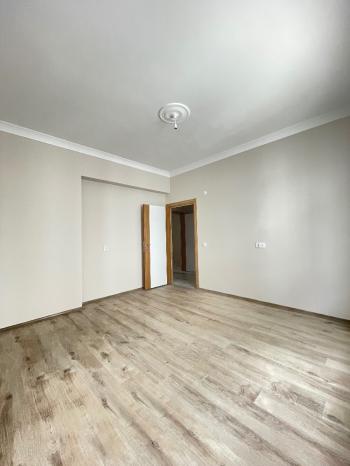 GÜVENAY - ÇORUM FEN LİSESİ BÖLGESİ YENİ HASTAHANE CİV. 3+1 SATILIK DAİRE