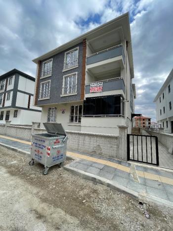 GÜVENAY - ÇORUM FEN LİSESİ BÖLGESİ YENİ HASTAHANE CİV. 3+1 SATILIK DAİRE
