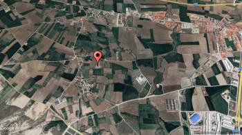 GÜVENAY - ÇORUM CELİLKIRI KÖYÜ YOL ÜZERİ 1,760 M² SATILIK TARLA HİSSESİ