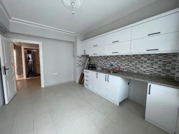GÜVENAY- ÇORUM MERKEZ ÇİFTLİK CADDESİ MEVKİ SATILIK  GENİŞ 3+1 DAİRE