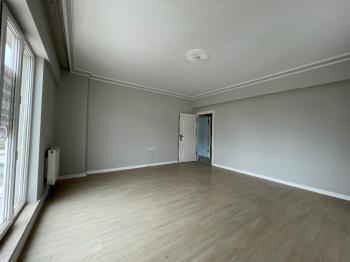 GÜVENAY- ÇORUM MERKEZ ÇİFTLİK CADDESİ MEVKİ SATILIK  GENİŞ 3+1 DAİRE