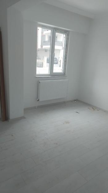 GÜVENAY - ÇORUM İKİZLER BENZİNLİĞİ ARKASI 2+0 SATILIK DAİRE