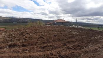 GÜVENAY - ÇORUM YENİ OSMANCIK YOLU YANI 600 M2  SATILIK HOBİ BAHÇESİ