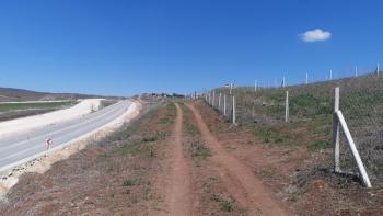 Güvenay - Çorum Yeni Osmancık Yolu Üzeri Satılık Hobi Bahçesi 