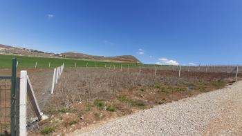 Güvenay - Çorum Yeni Osmancık Yolu Üzeri Satılık Hobi Bahçesi 