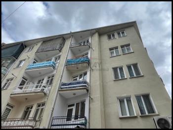 GÜVENAY - ÇORUM GAZİ CAD. HALK BANK ARKASI 3+1 SATILIK DAİRE