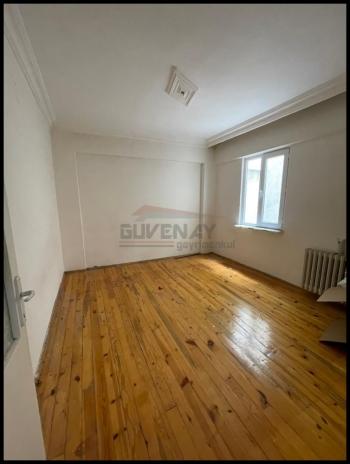 GÜVENAY - ÇORUM GAZİ CAD. HALK BANK ARKASI 3+1 SATILIK DAİRE