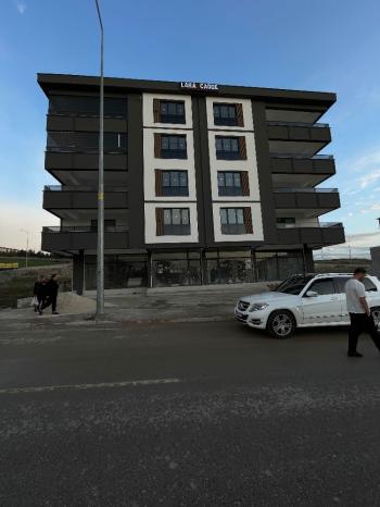 GÜVENAY - ÇORUM LOZAN ARKASI BEST YANINDA SON KAT 4+1 SIFIR DAİRE