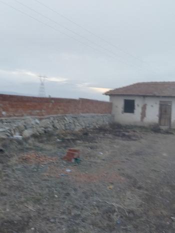 GÜVENAY - ÇORUM ALACA KAVŞAĞI İLERİSİ TARHAN CİVARINDA 8 DÖNÜM ÇİFTLİK