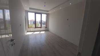 GÜVENAY - ÇORUM BUHARAEVLER 5. CADDE ARKASI SATILIK SERBEST LÜKS VİLLA