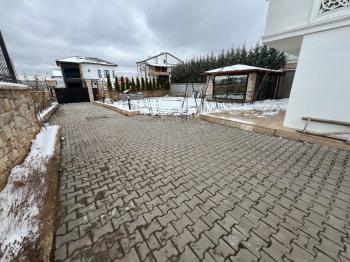 KAHVECİOĞLU EMLAK'DAN ESENYURT'TA SATILIK VİLLA