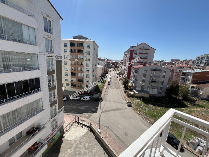KAHVECİOĞLU EMLAK'DAN KILAVUZ MAH SATILIK DAİRE