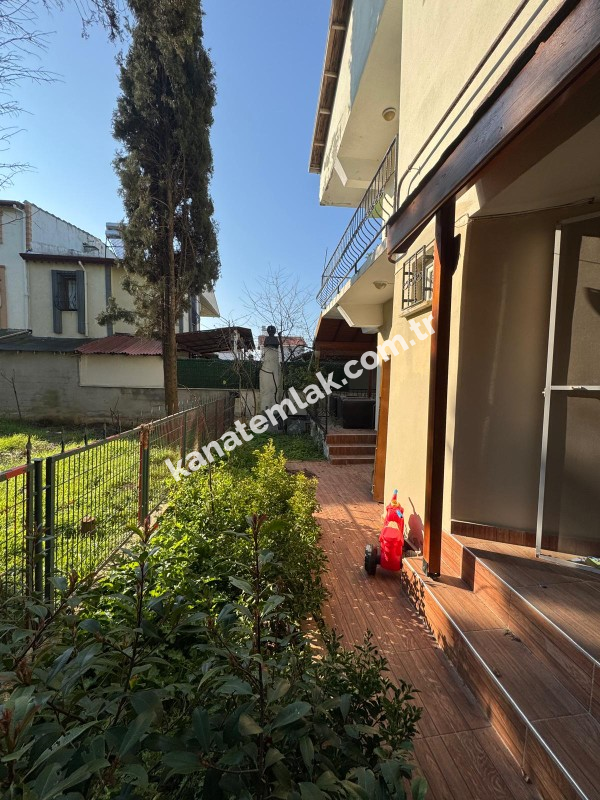 Kanat Elaktan Marmara Ereğlisi Dereağzı Mahallesinde Sezonluk Kiralık Villa