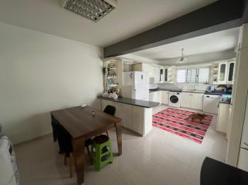 KIBRIS LEFKOŞA GÖÇMENKÖY BÖLGESİNDE SATILIK İKİZ DUBLEKS EV 