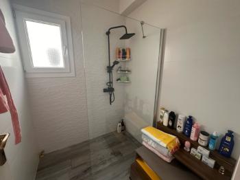 KIBRIS LEFKOŞA GÖNYELİ BÖLGESİNDE SATILIK LÜKS DAİRE
