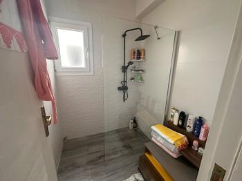 KIBRIS LEFKOŞA GÖNYELİ BÖLGESİNDE SATILIK LÜKS DAİRE