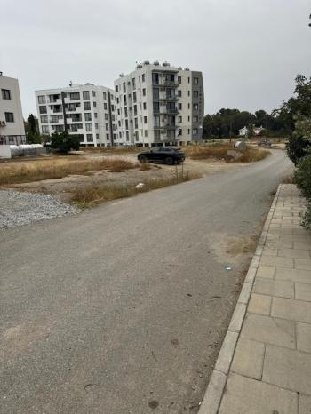KIBRIS LEFKOŞA KERMİYA BÖLGESİNDE APARTMAN İZİNLİ SATILIK  ARSA