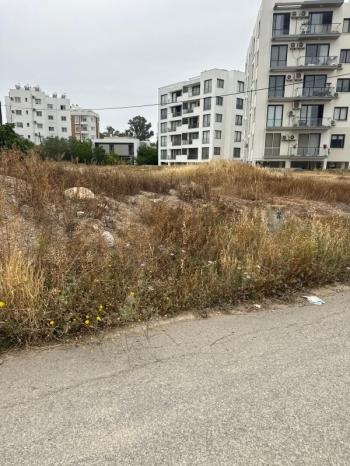 KIBRIS LEFKOŞA KERMİYA BÖLGESİNDE APARTMAN İZİNLİ SATILIK  ARSA