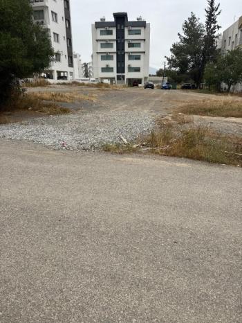 KIBRIS LEFKOŞA KERMİYA BÖLGESİNDE APARTMAN İZİNLİ SATILIK  ARSA