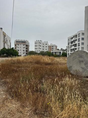 KIBRIS LEFKOŞA KERMİYA BÖLGESİNDE APARTMAN İZİNLİ SATILIK  ARSA