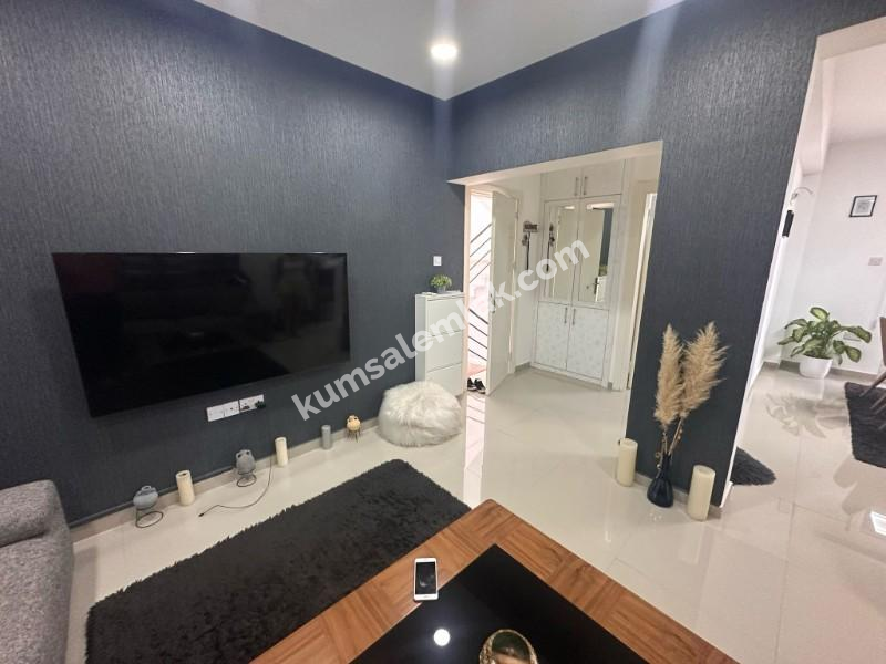 KIBRIS LEFKOŞA GÖNYELİ BÖLGESİNDE SATILIK LÜKS DAİRE