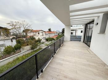 Girne Ozanköyde Ensuite Eşyasız 3+1 Kiralık Villa