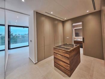 Girne Bellapais'te Satılık Özel Tasarım 4+1 Havuzlu Lüks Villa