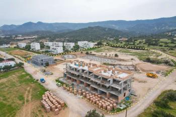 Kıbrıs Girne Bahçeli Bölgesinde 2+1 Satılık Daireler