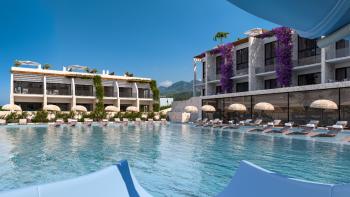 Kıbrıs Girne Esentepe Bölgesinde Satılık 1+0  Müstakil Bahçe Ve Teraslı Daire 