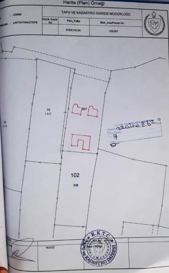 Lapta bölgesinde, denize sıfır, 4 kat imar iznine sahip satılık arsa