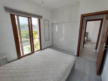 Girne Ozanköyde Çatı Teraslı ve Deniz Manzaralı 2+1 Kiralık Daire
