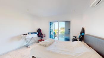 Girne Esentepede Yüzme Havuzlu ve Deniz Manzaralı 2+1 Kiralık Daire